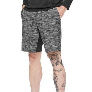 lululemon athletica Men’s Black Heather Knit Training Shorts